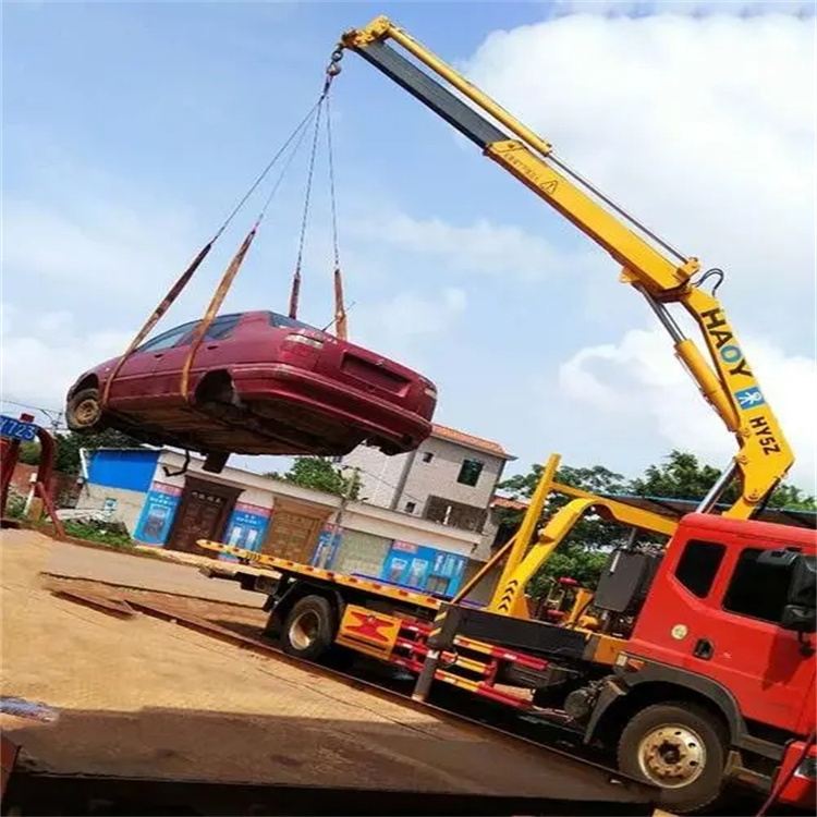 伊川吊车吊汽车的正确方法